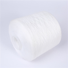 Hilo de coser de alta resistencia hecho girar blanco crudo bajo de los hilados de polyester de la contracción anti - Pilling