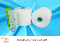 El cono plástico blanco crudo 100 Yizheng teñió hilados de polyester 210 el material 40s/2