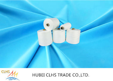 Hilados de poliestireno blancos crudos y teñidos, 100 de poliéster para hilo de costura en China
