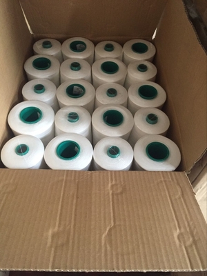 Multicolor 40/2 hilo de coser hecho girar el 100% del poliéster para Overlock