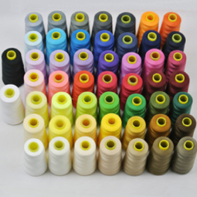 Colores personalizados 45/2 hilo de costura de poliéster con alta tenacidad y embalaje normal