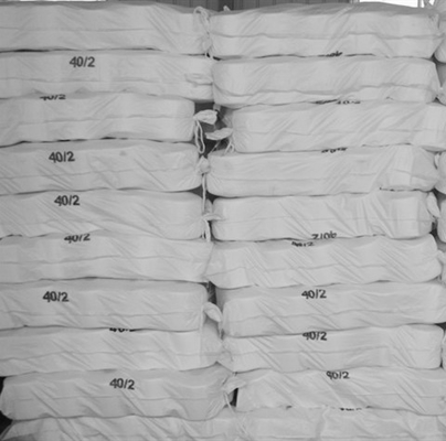 Hilo de poliéster teñido en anillo 60 / 2 60 / 3 Baja contracción Buena solidez para costura