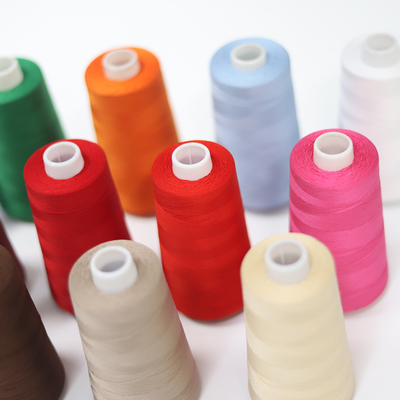 China Fabricante venta de hilo de costura hilos para coser precio barato hilo de poliéster