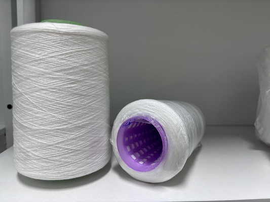 Venta directa de fábrica de hilo de costura de poliéster espuntado de color blanco crudo 402